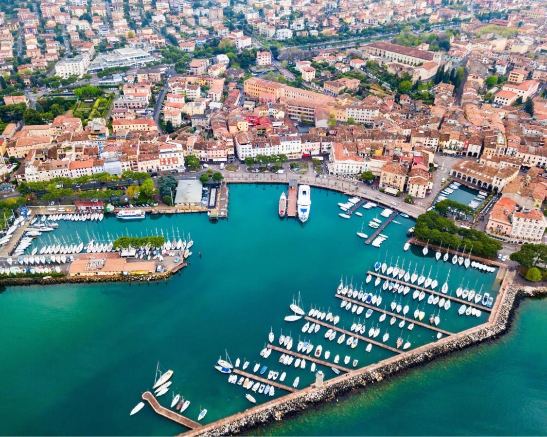 Ferienwohnung Haus Martina Desenzano del Garda Exterior foto